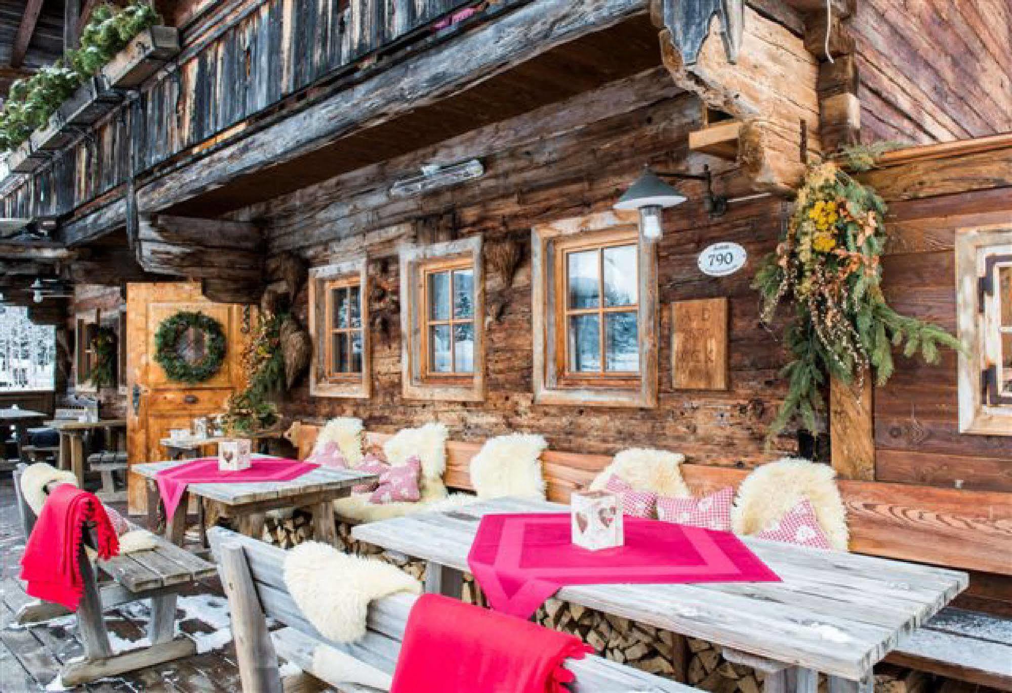 Appartement Residenz Seefeld เซเฟลด์ อิน ทิโรล ภายนอก รูปภาพ